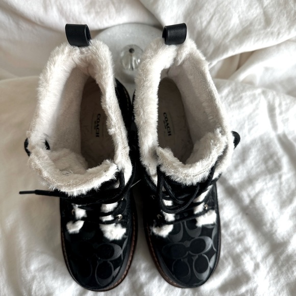 COACH Lug sole black  lace-up boots - Picture 3 of 14